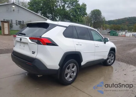 2024 Toyota Rav4 Xle z USA, uszkodzony, nr VIN 2T3P1RFV7RW455469